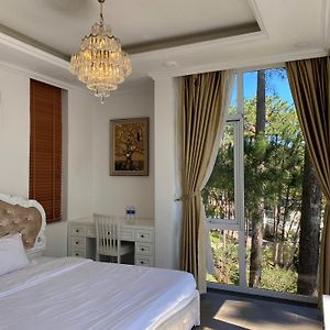 Biệt Thự có 3 Phòng Ngủ